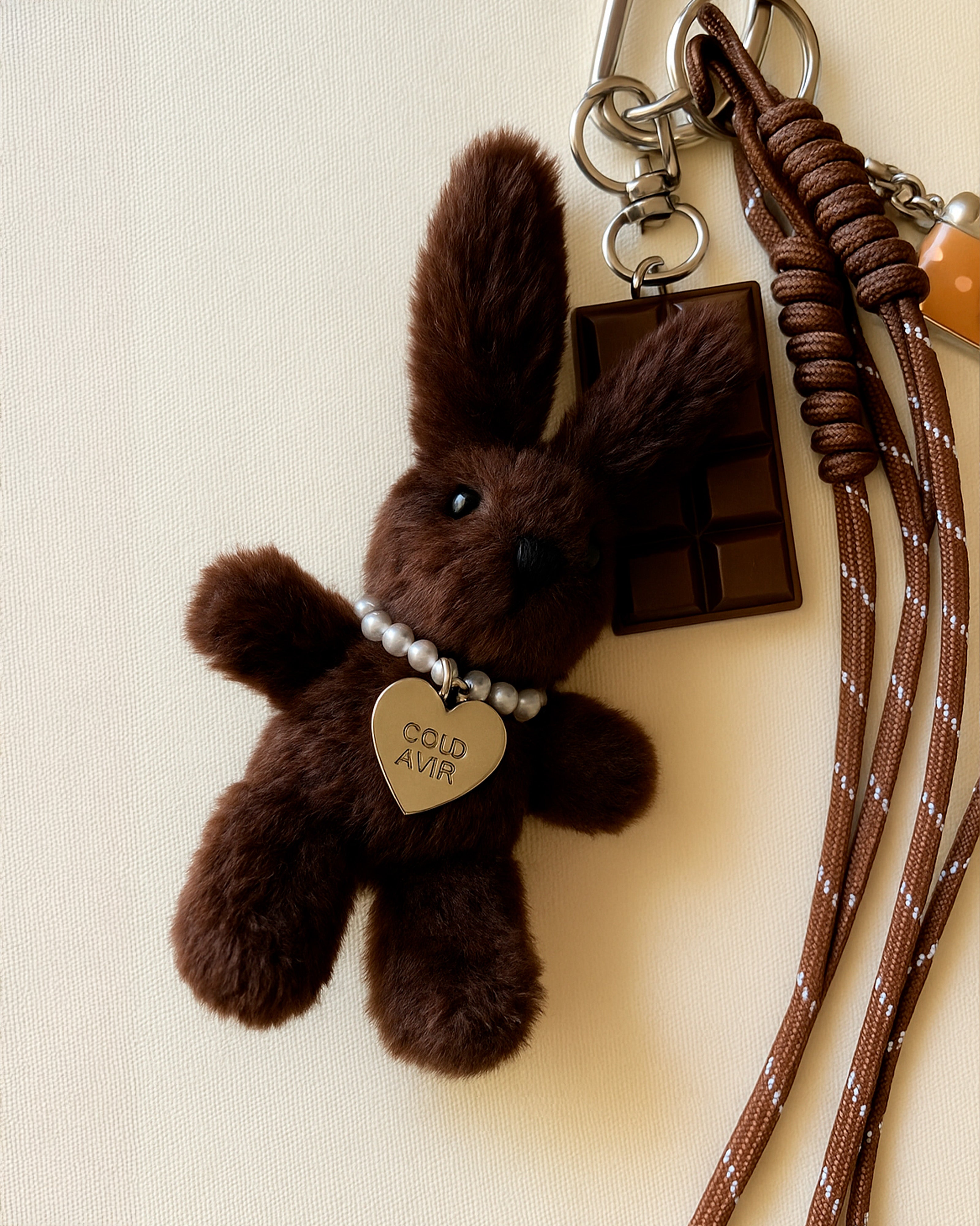 Bag Charm Ursinho com Colar