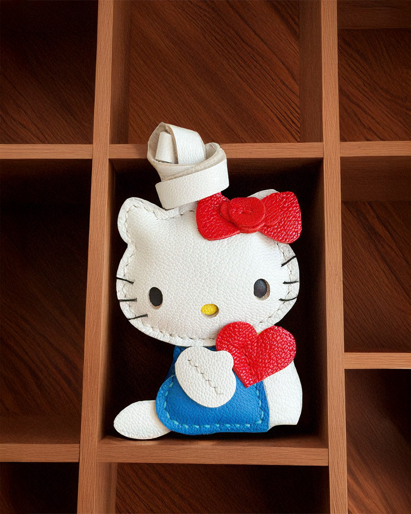 Bag Charm Hello Kitty Coração